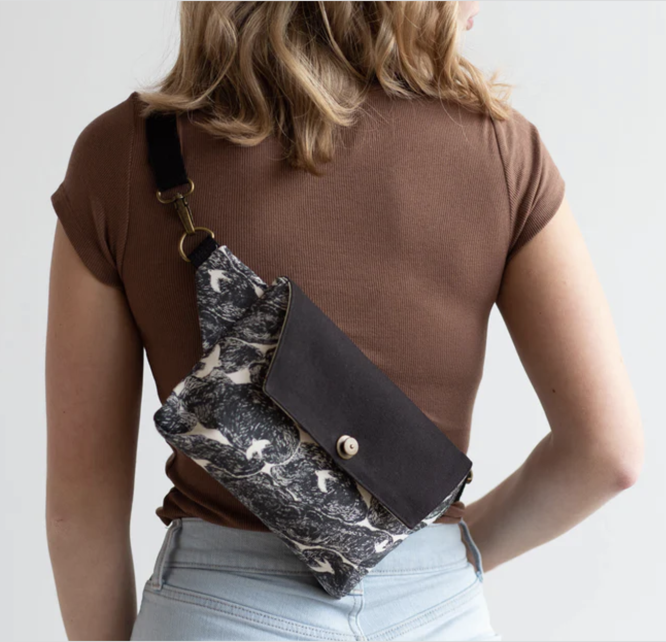 Patterns: Haralson Crossbody Belt Bag by Noodlehead Designs