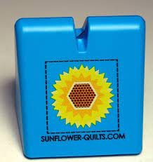Thread Cutter by Sunflower Quilts